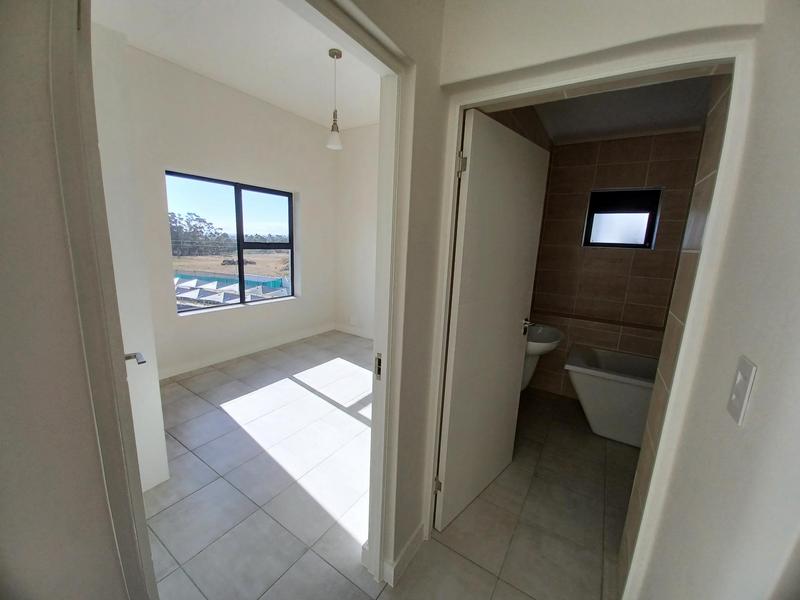 1 Bedroom Property for Sale in Gordons Bay Western Cape